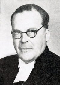 Porträtt föreställande kyrkoherde Ivar Wadensjö.