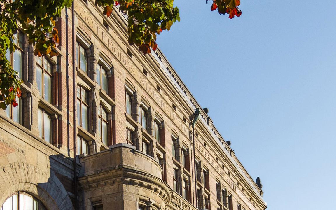 Fotografi av Göteborgs stadsbibliotek, nuvarande Samhällsvetenskapliga biblioteket. 