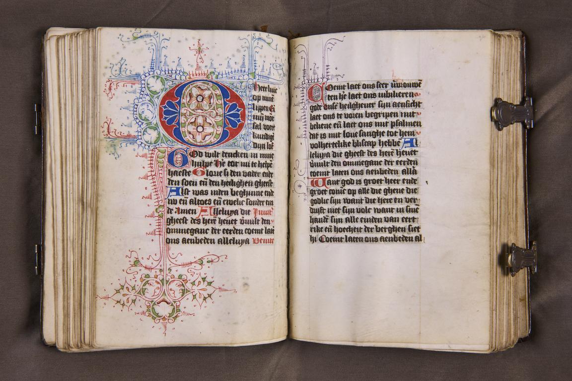 Flemish book of hours, 13th century. 